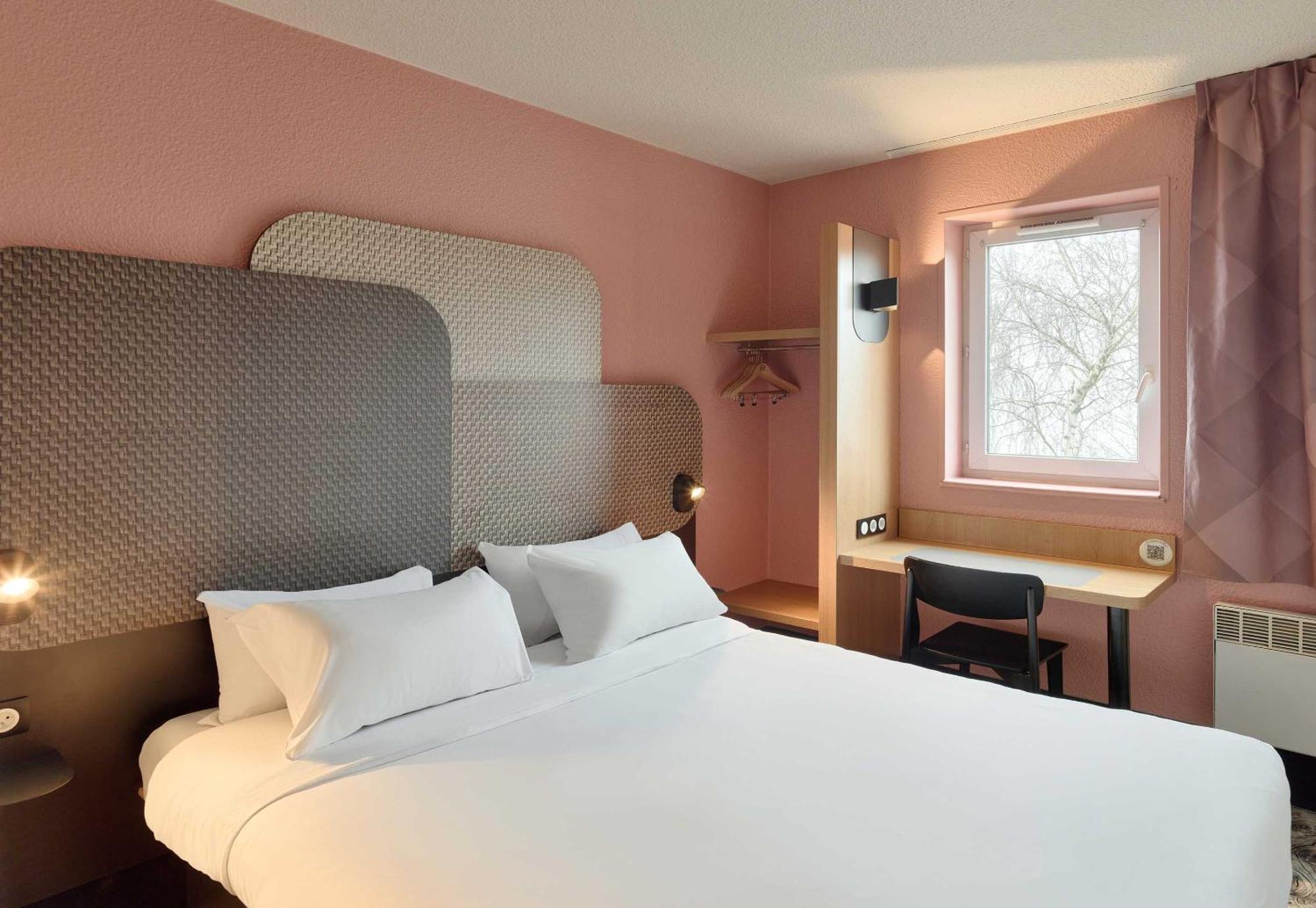 B&B Hotel Нуази-ле-Гран Екстериор снимка