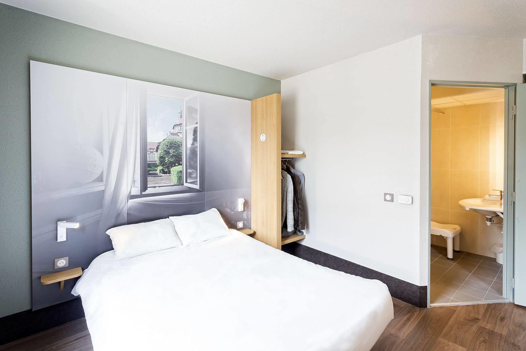 B&B Hotel Нуази-ле-Гран Екстериор снимка